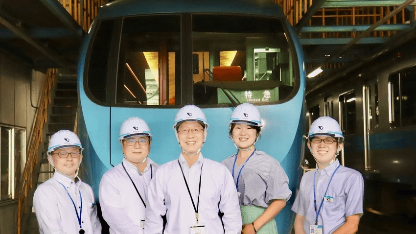 「見て触って本物で学ぶ 夏休み小田急電車塾」